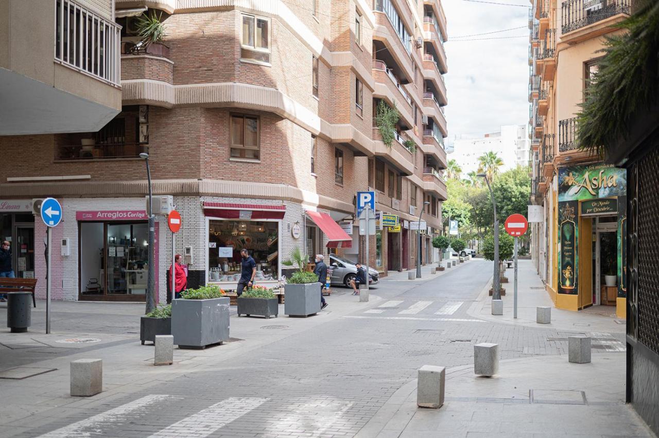 Expoholidays - General Tamayo Parking Gratis Almería Buitenkant foto