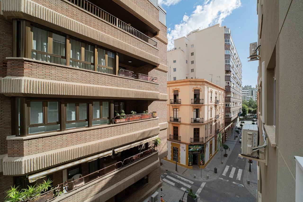 Expoholidays - General Tamayo Parking Gratis Almería Buitenkant foto